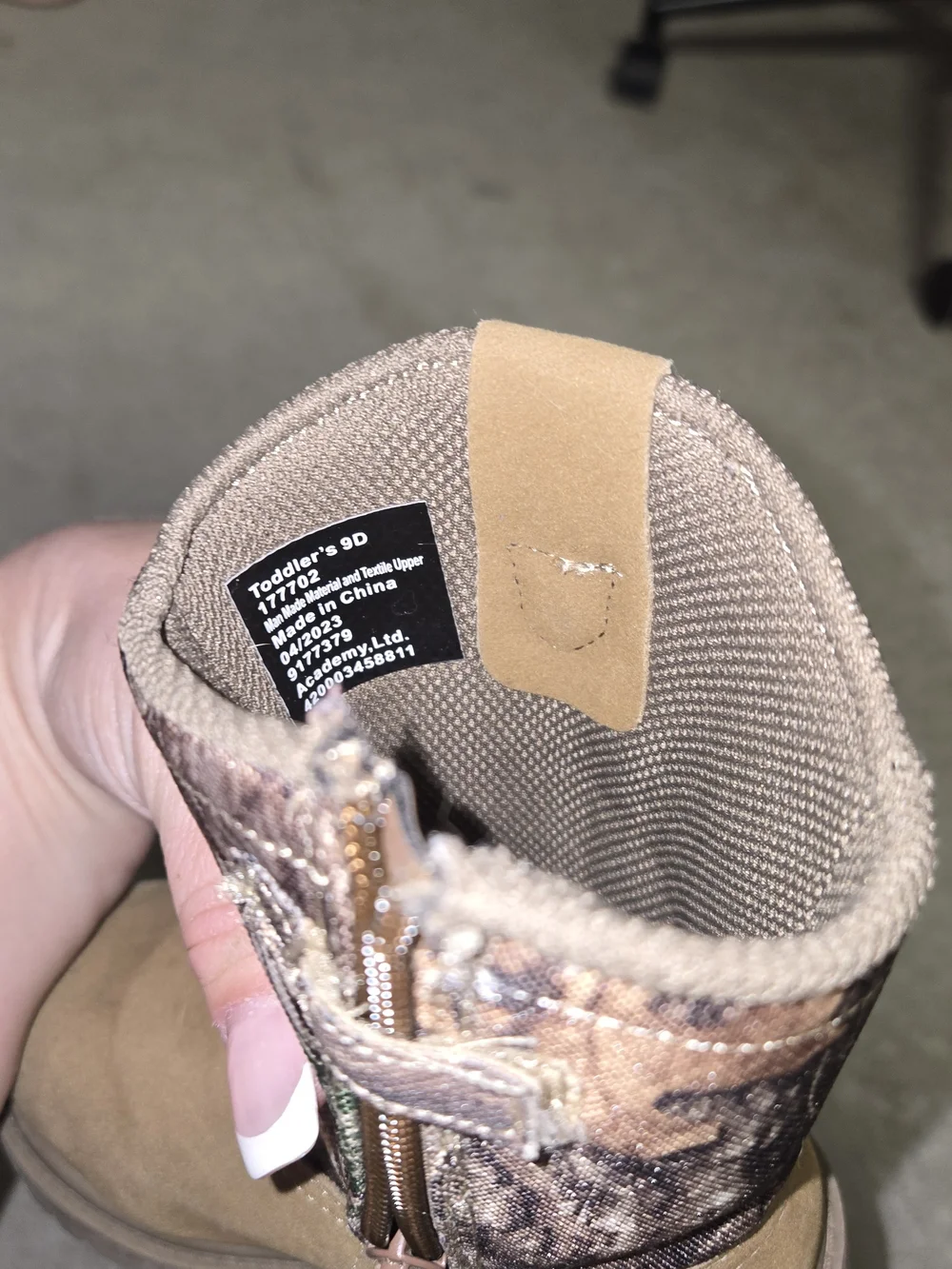 Magellan Outdoors Toddler Tan and Brown Camo Pull-On Boots Size 9c